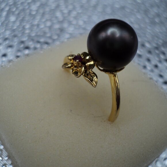 Tahitian Black Pearl 10mm red ruby accent YG over sterling silver ring 7 POS193 - Picture 2 of 5